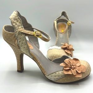 Super cute ruby shoo blush pink heels euro7/40 us size 9